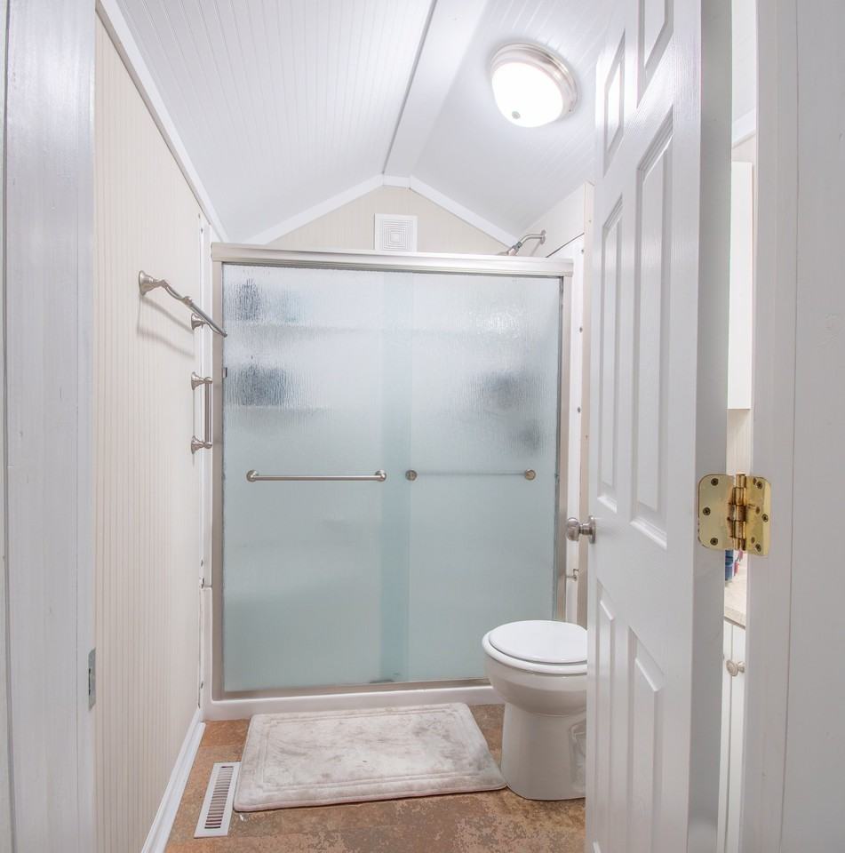 1403 Gardner St - Photo 7 of 16