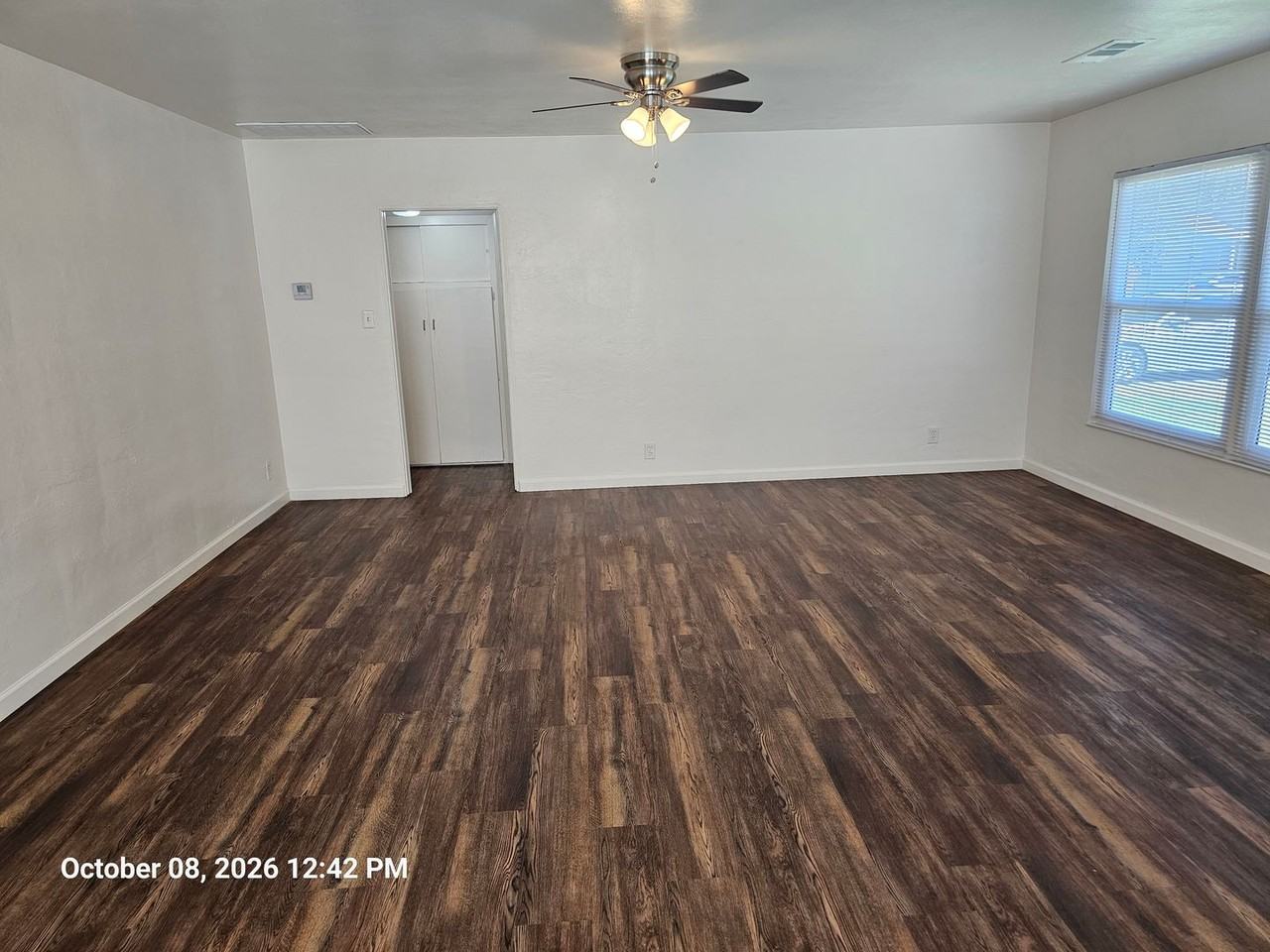 343 N Gem St - Photo 2 of 10
