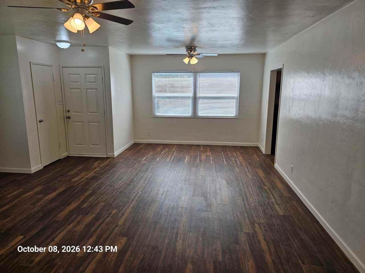 343 N Gem St - Photo 3 of 10