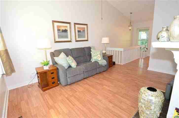 105 Concannon Ct - Photo 2 of 12