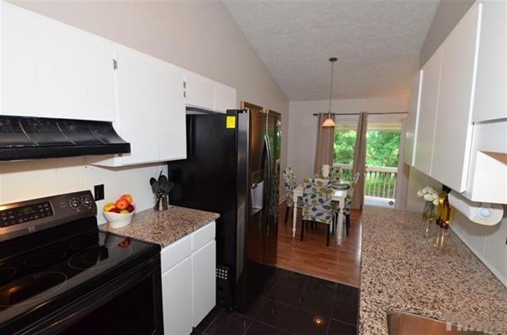 105 Concannon Ct - Photo 4 of 12