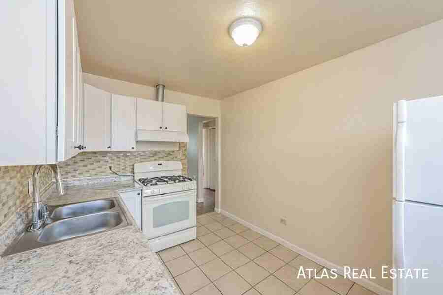 1479 W Byers Pl - Photo 2 of 17