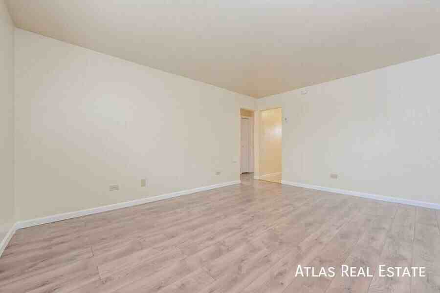 1479 W Byers Pl - Photo 4 of 17