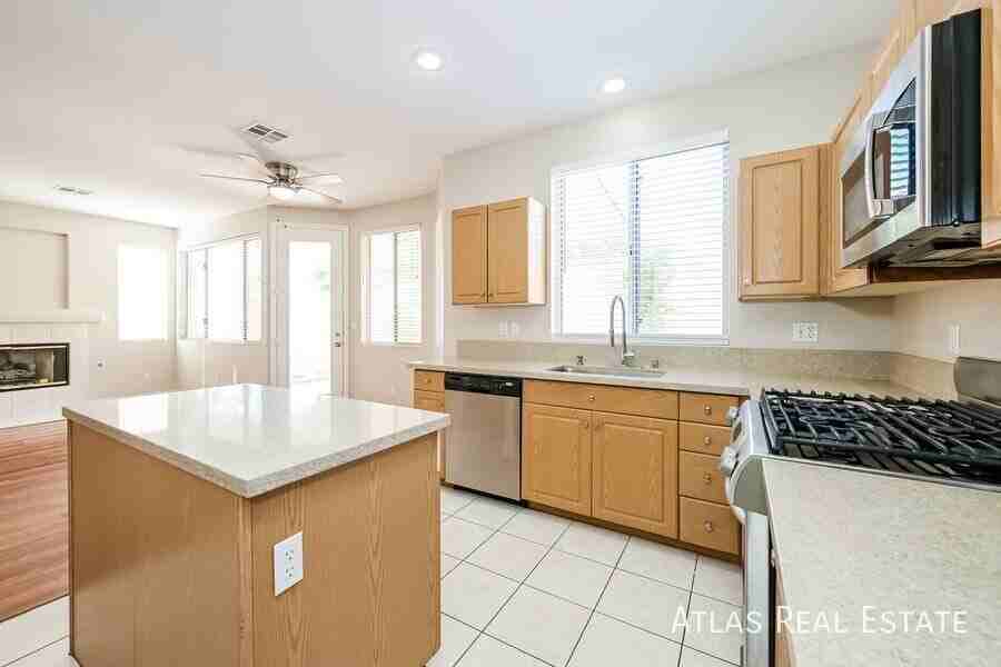 8917 Coral Shale St - Photo 6 of 22