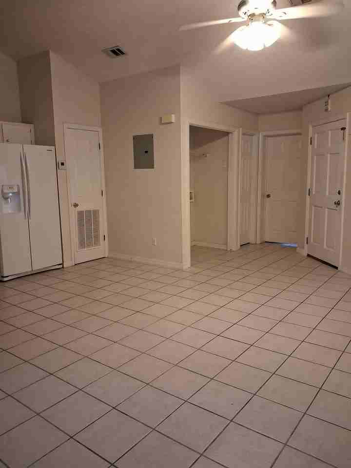 6616 Beach Dr - Photo 5 of 23