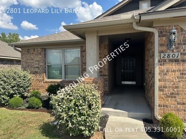 2801 Leopard Lily Dr - Photo 2 of 32