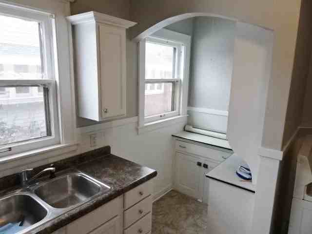 1114 Martin Luther King Jr St Se - Photo 5 of 17