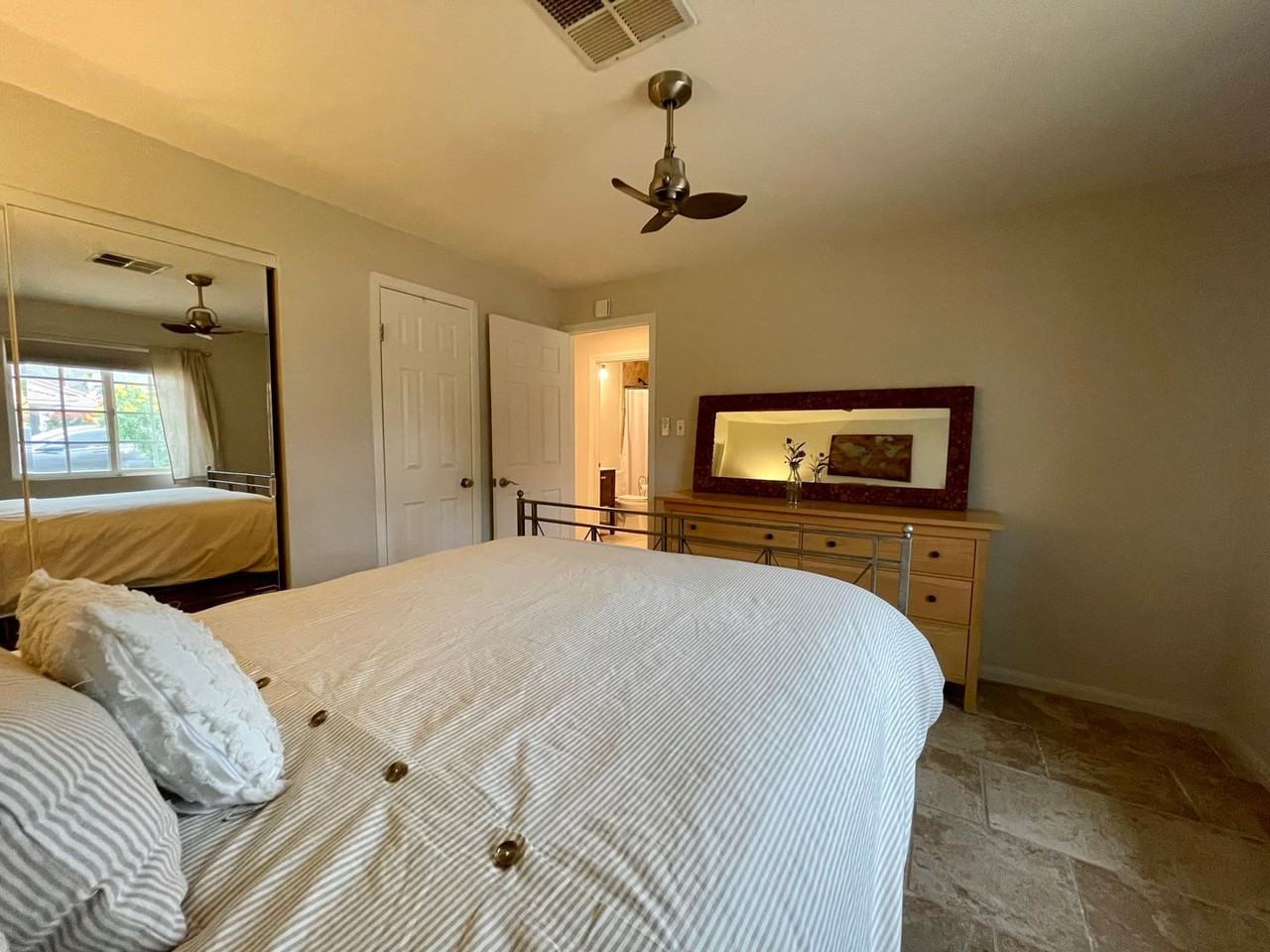 54074 Avenida Villa - Photo 6 of 28