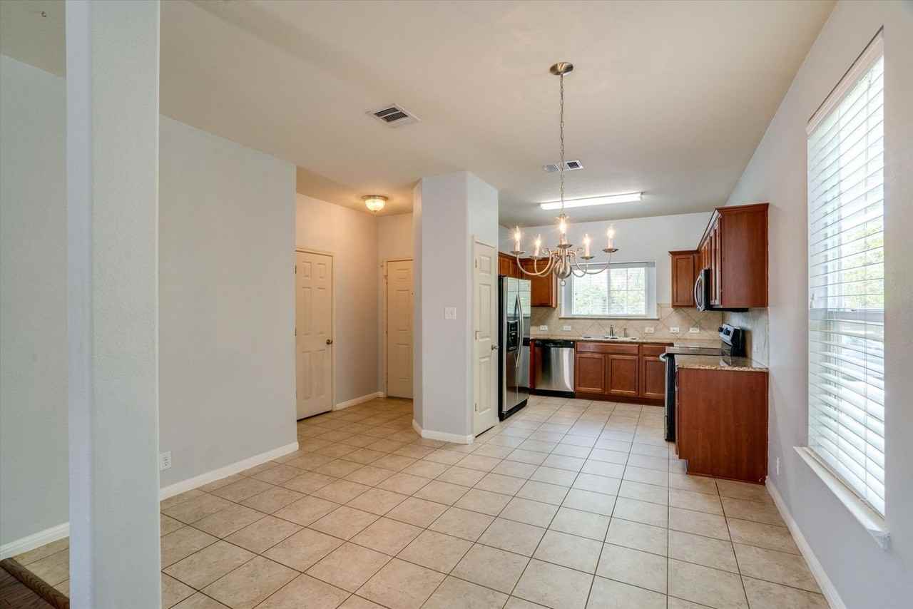 906 Craters Of The Moon Blvd - Photo 6 of 22