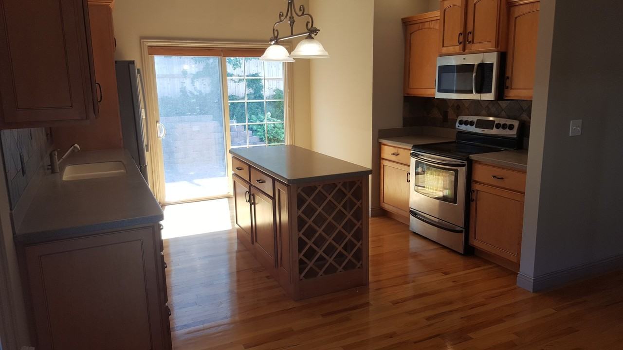 3102 Belinda Ct - Photo 7 of 19