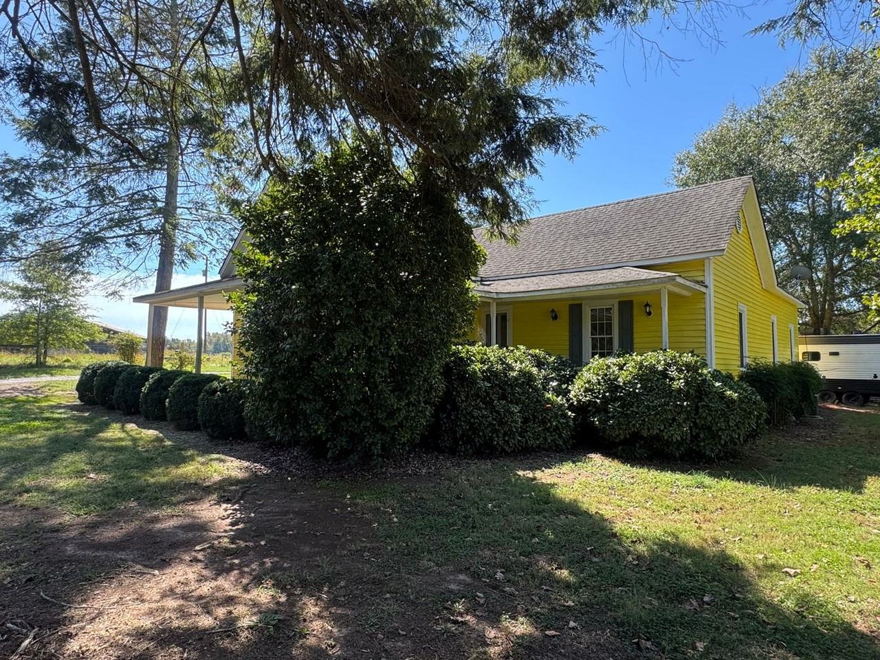 102 Starhill Dr - Photo 5 of 50