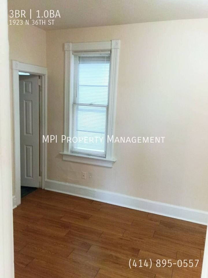 1923 N 36th St - Photo 6 of 10