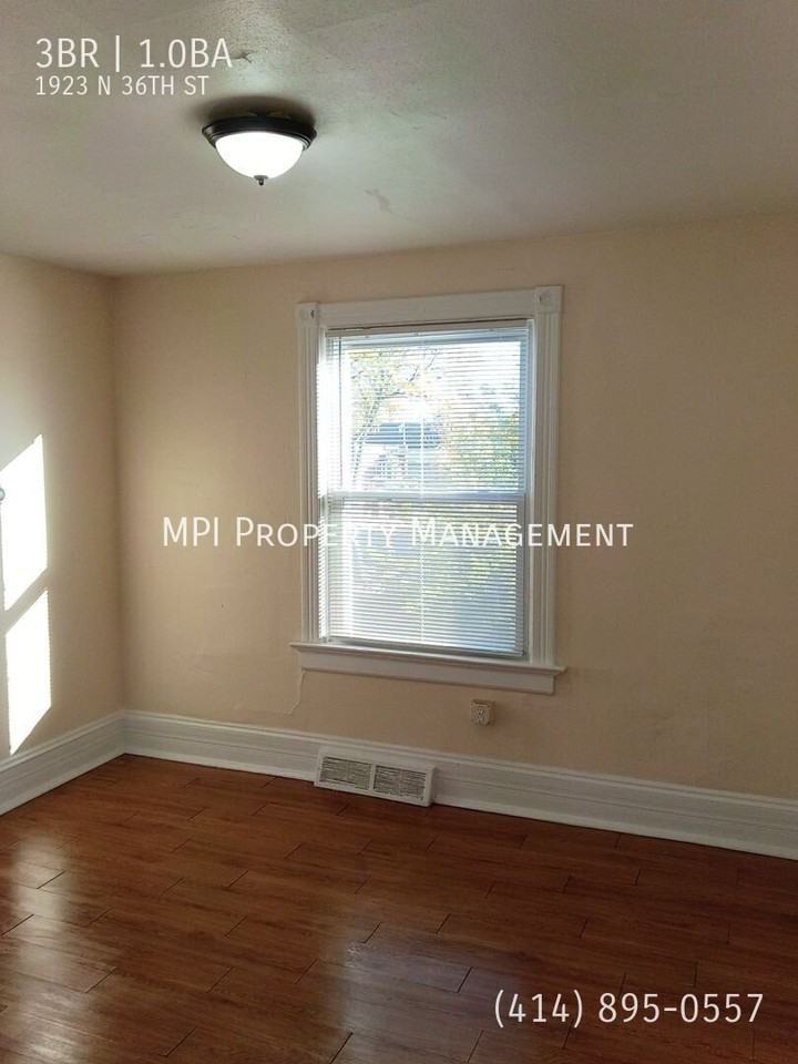 1923 N 36th St - Photo 7 of 10