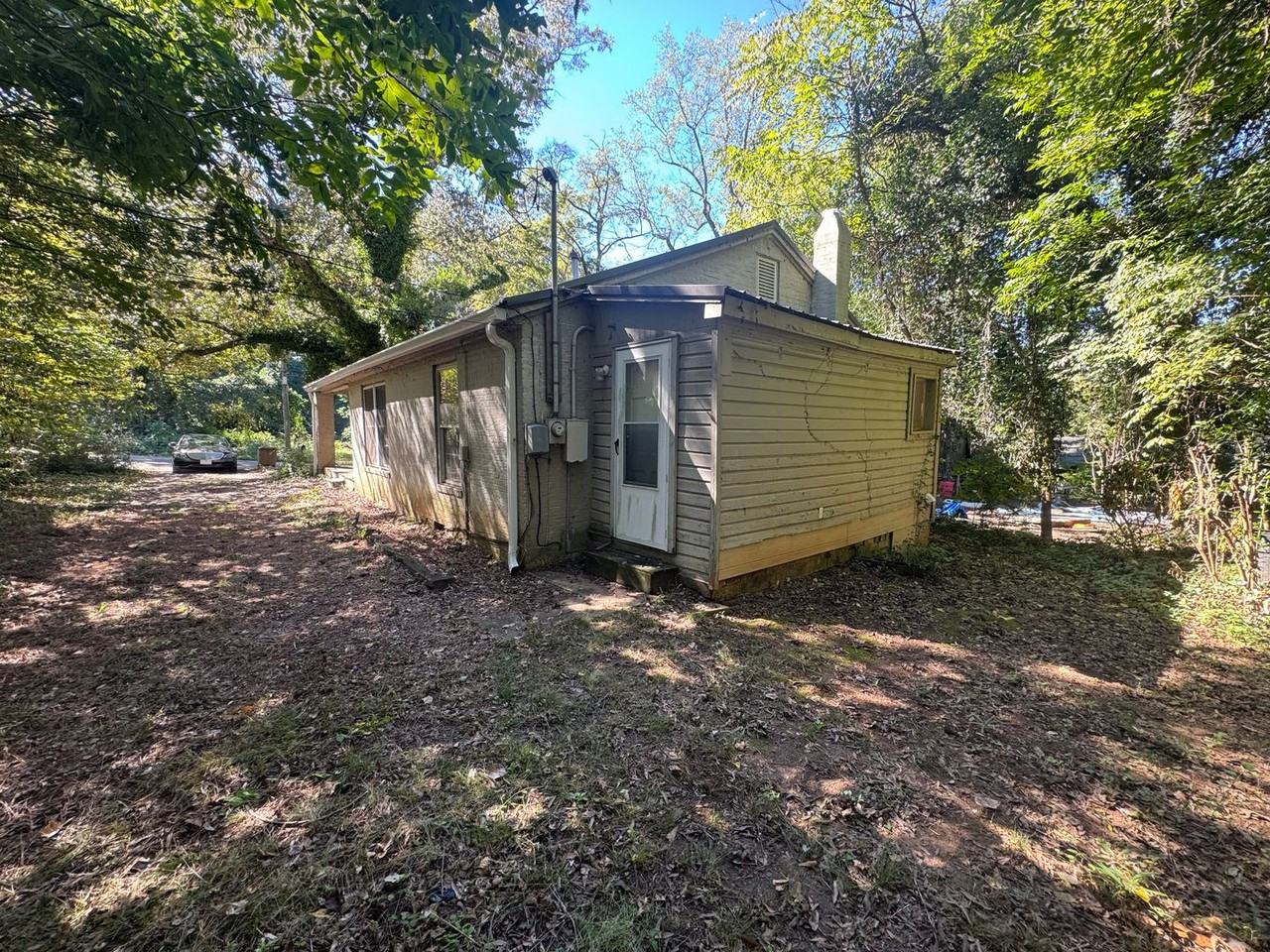 523 E Warren St - Photo 3 of 21
