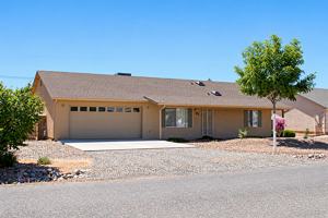 featured image of 3715 N Taylor Dr