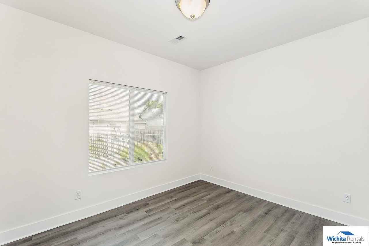 9728 E Annabelle St - Photo 7 of 12