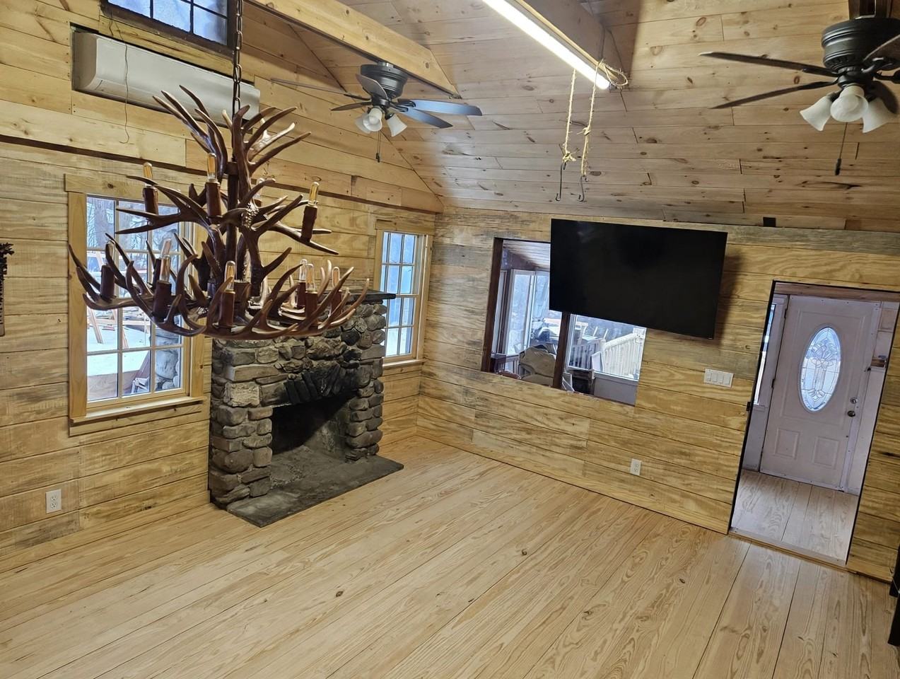 87 Arcadian Trl - Photo 3 of 12
