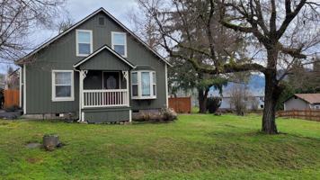 featured image of 530 Ne 5th St