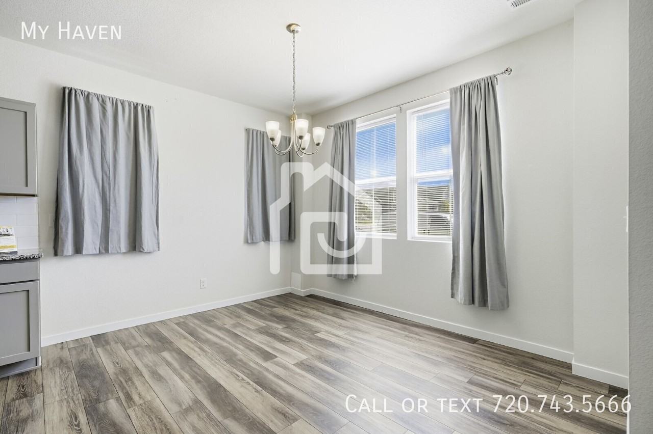 28435 E 8th Ave - Photo 5 of 27