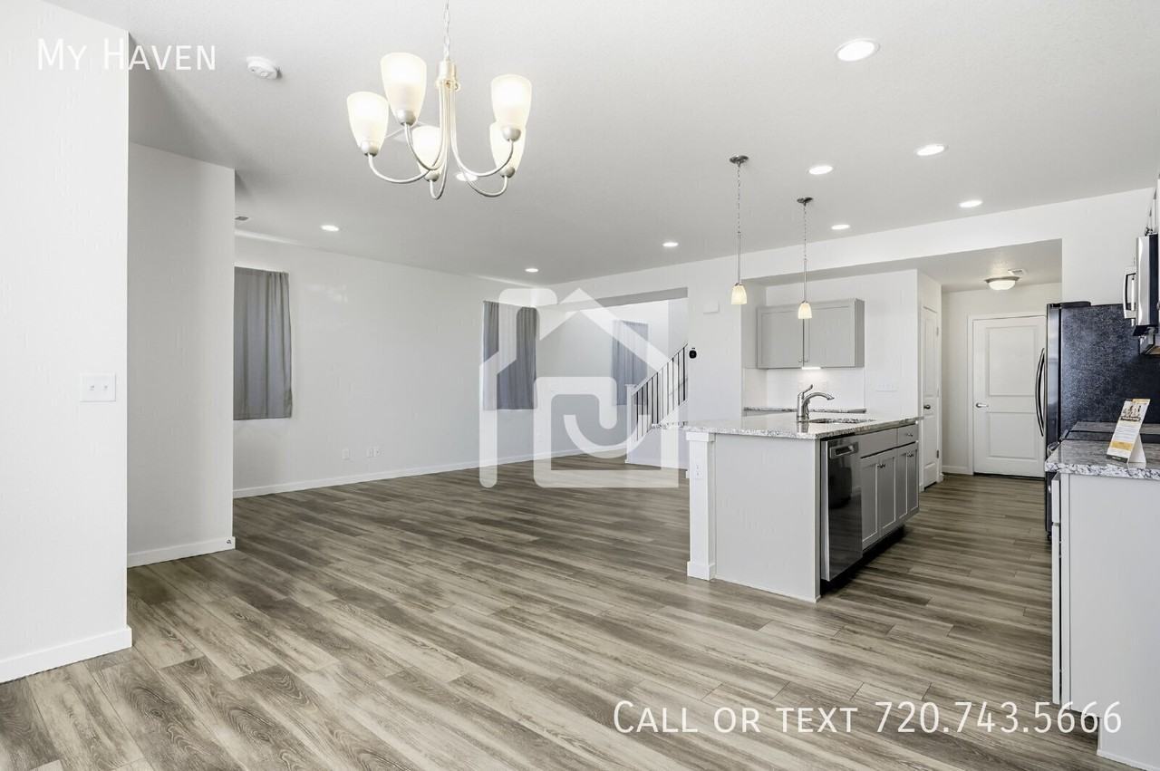 28435 E 8th Ave - Photo 6 of 27