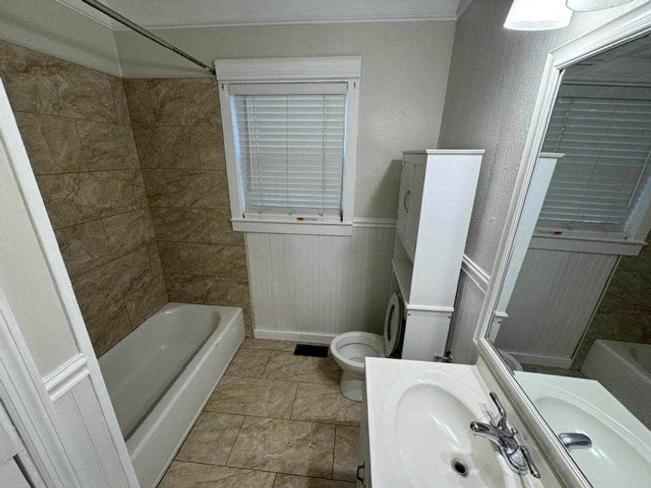 306 E Mclendon Cir - Photo 7 of 9