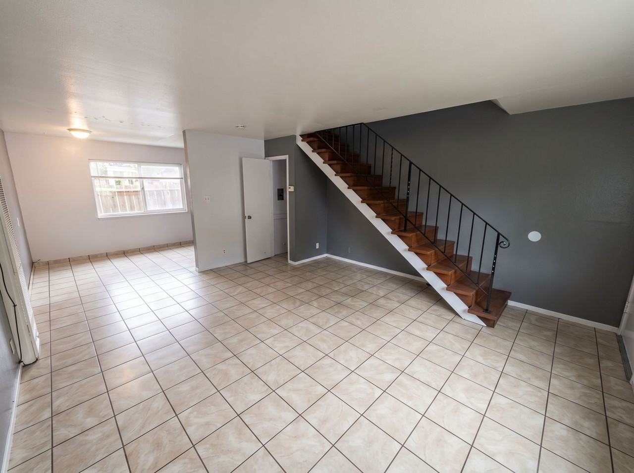 26232 Gamboa St #04 - Photo 3 of 12