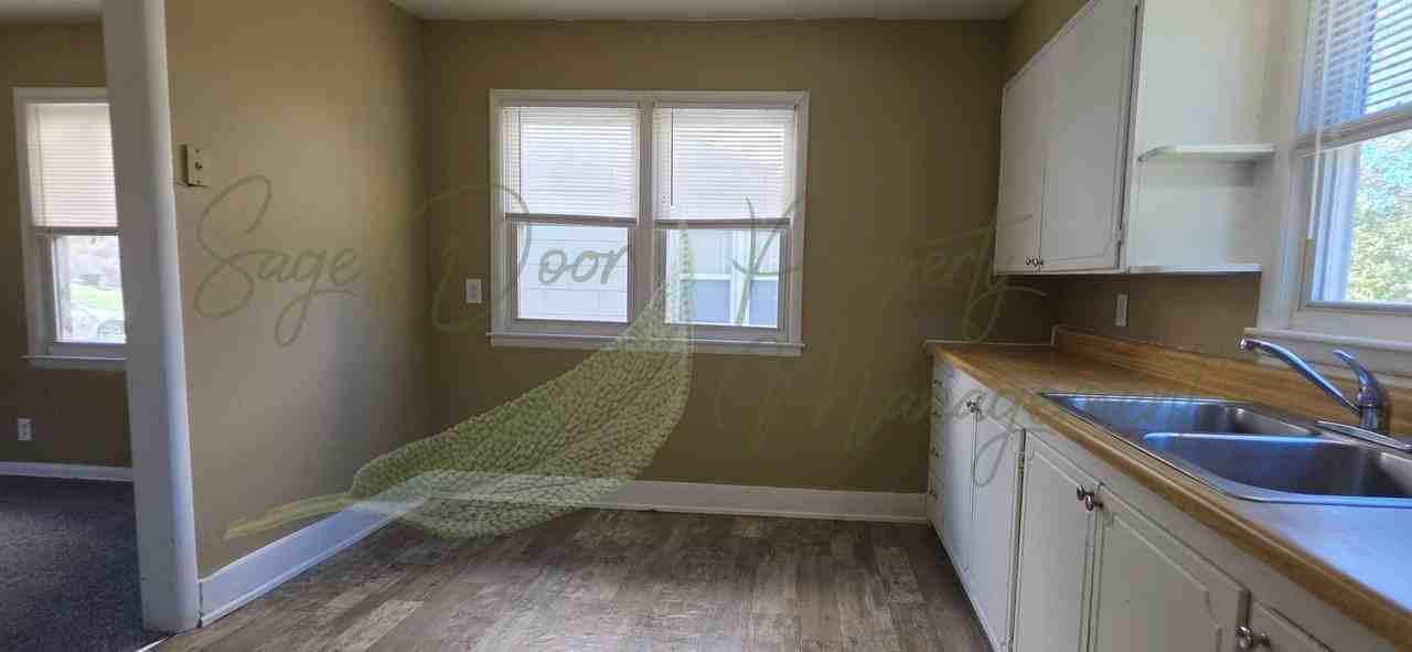 1131 N Cottage St - Photo 3 of 21