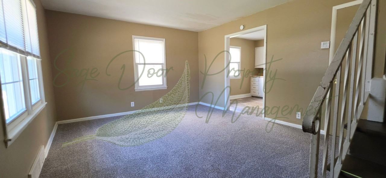 1131 N Cottage St - Photo 5 of 21
