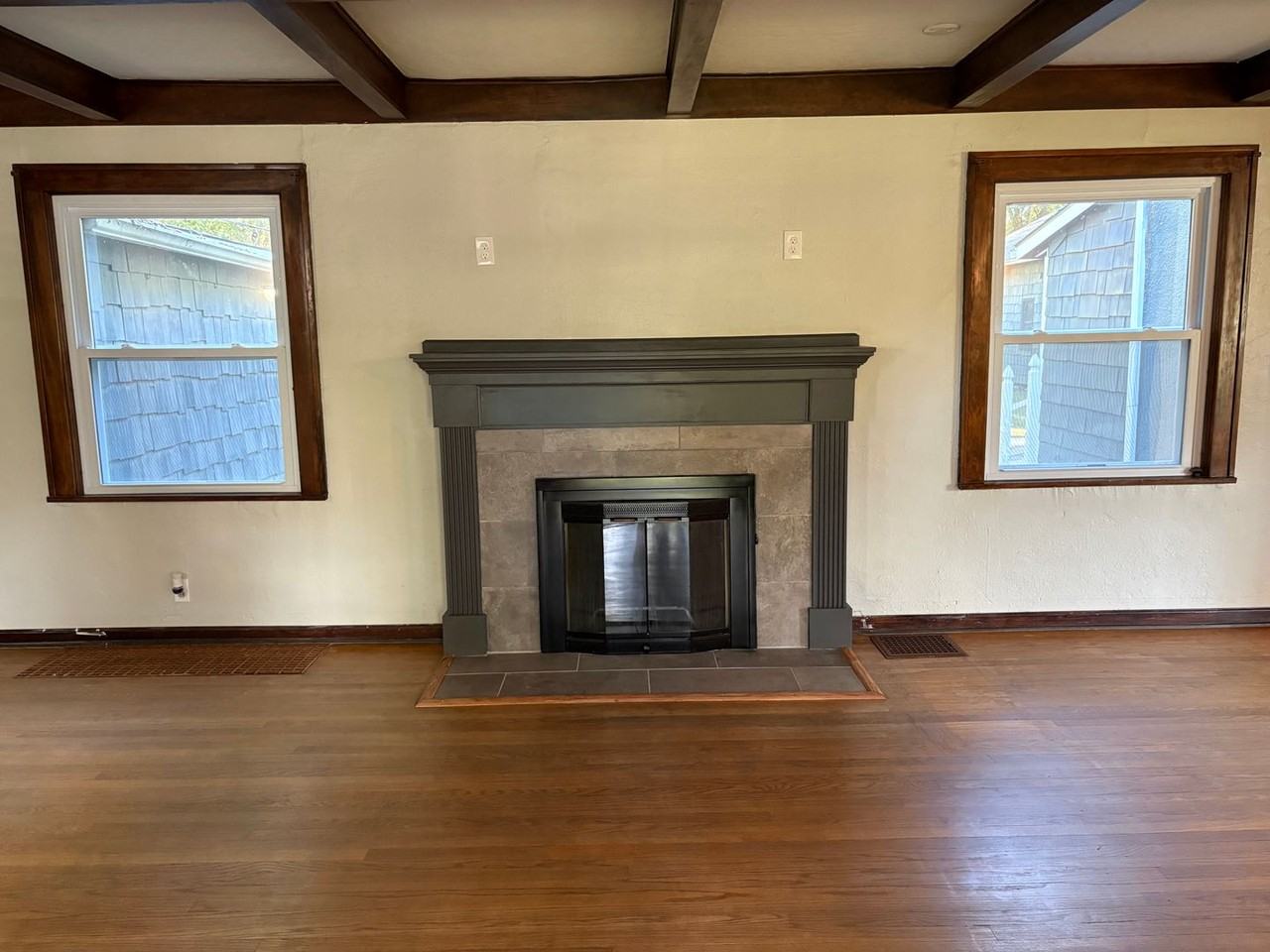 11101 Sunnyslope Dr - Photo 4 of 16