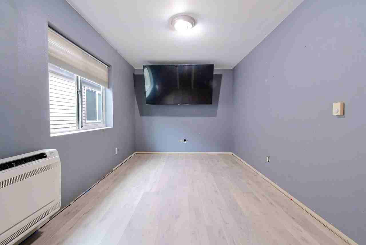 6610 S Tyler St - Photo 6 of 29