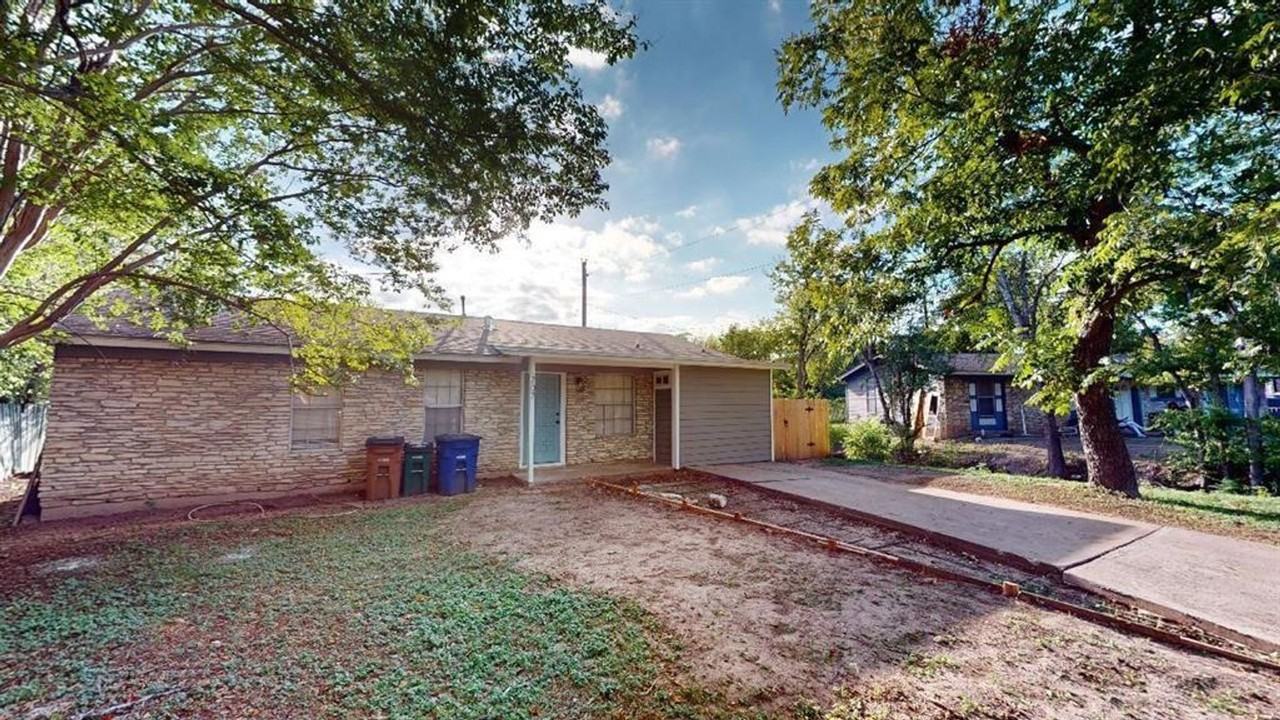 207 Schirra Pl - Photo 2 of 17