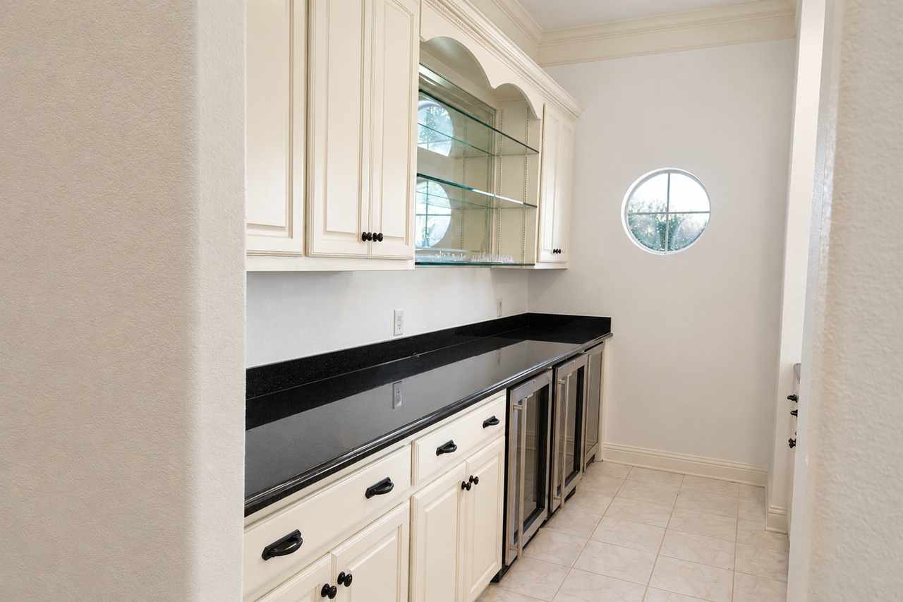 1428 Windmill Hill Ln - Photo 7 of 33
