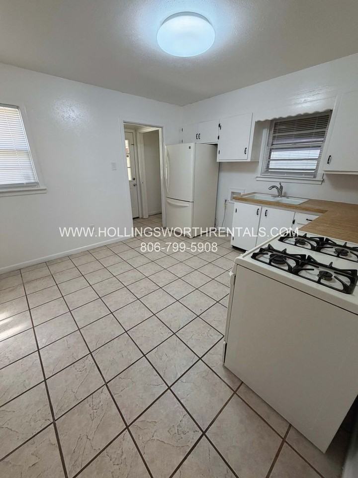 5009 35th St - Photo 4 of 13