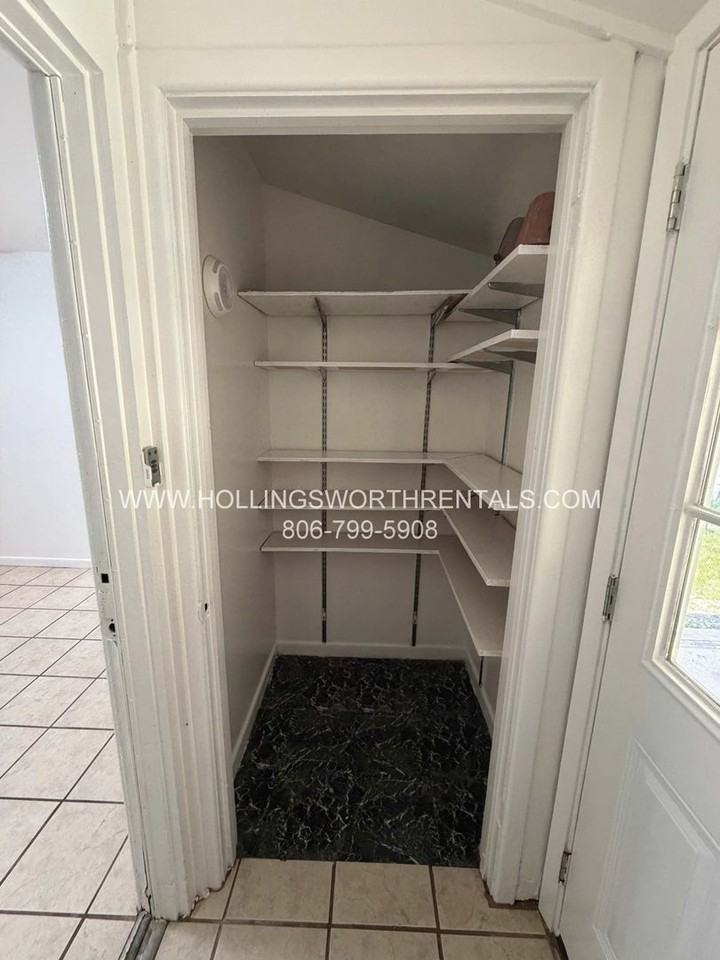 5009 35th St - Photo 6 of 13