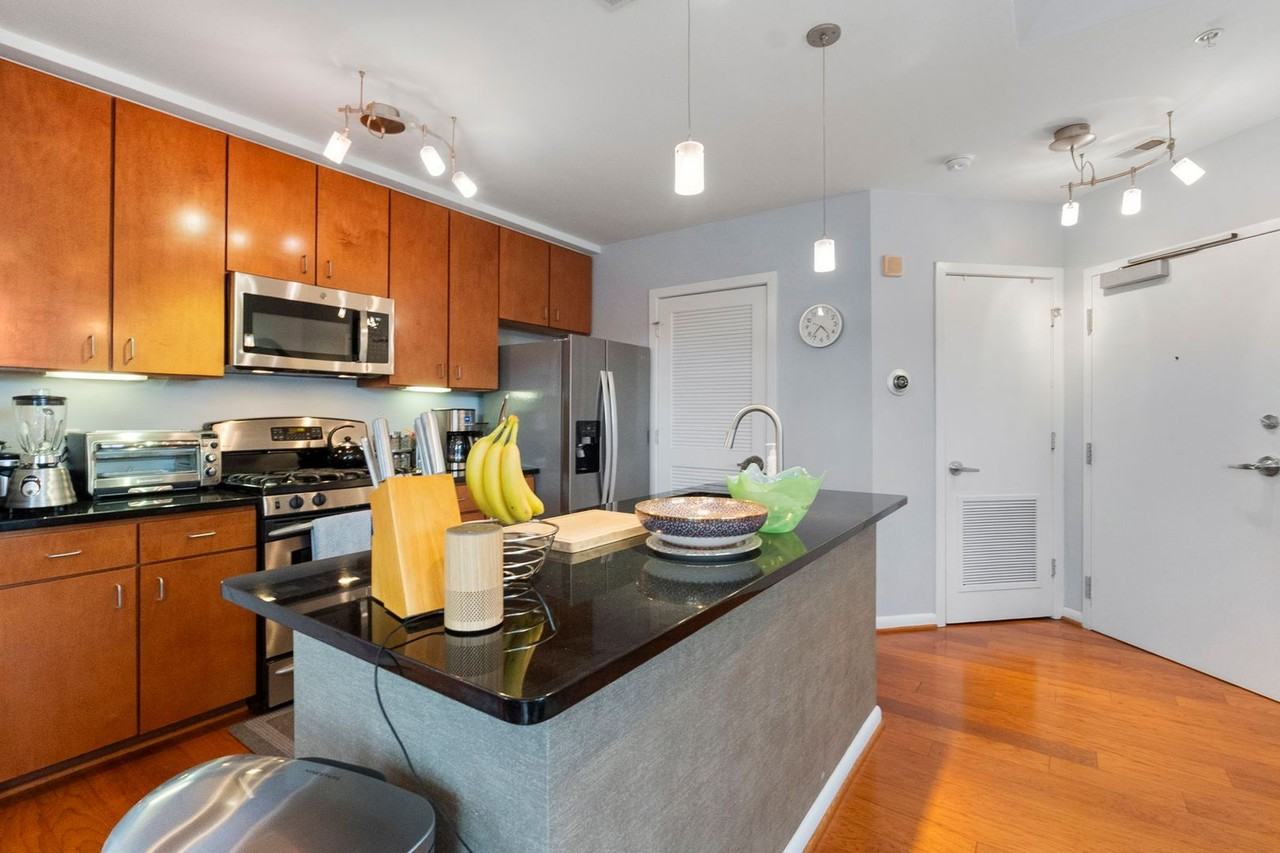 1001 L St Nw - Photo 7 of 18