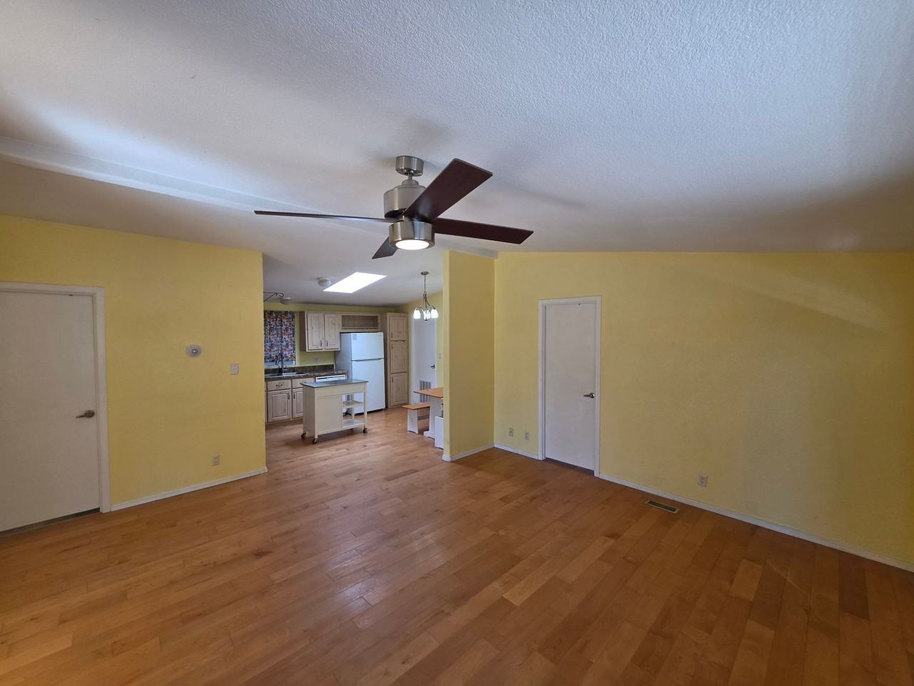 2475 W Rock Island Ave - Photo 6 of 33