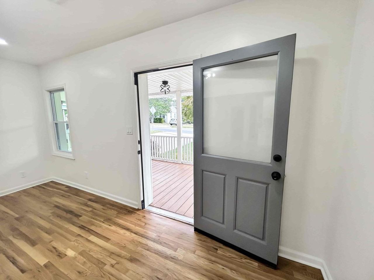 230 Aviation Rd Se - Photo 5 of 29