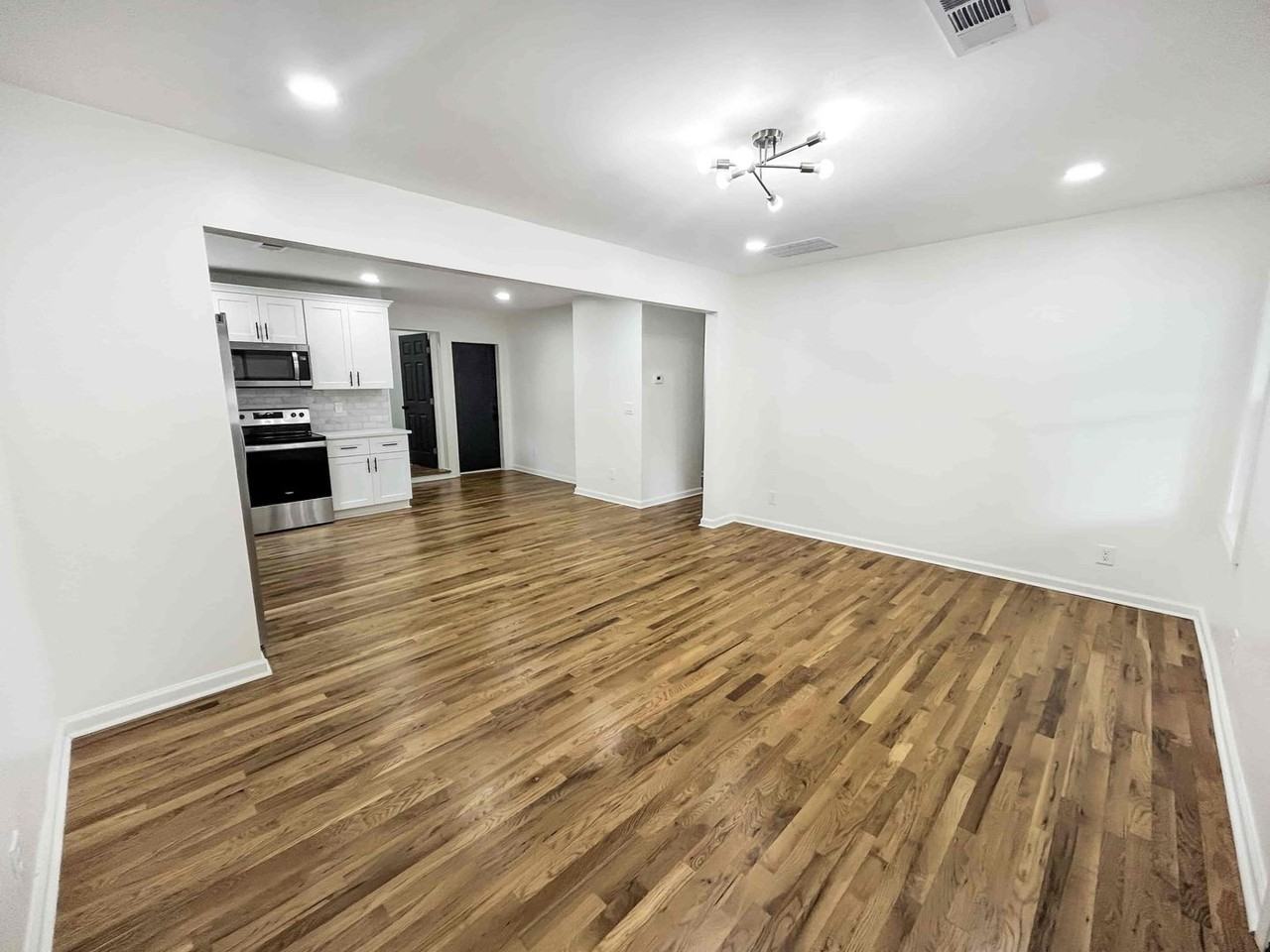 230 Aviation Rd Se - Photo 6 of 29