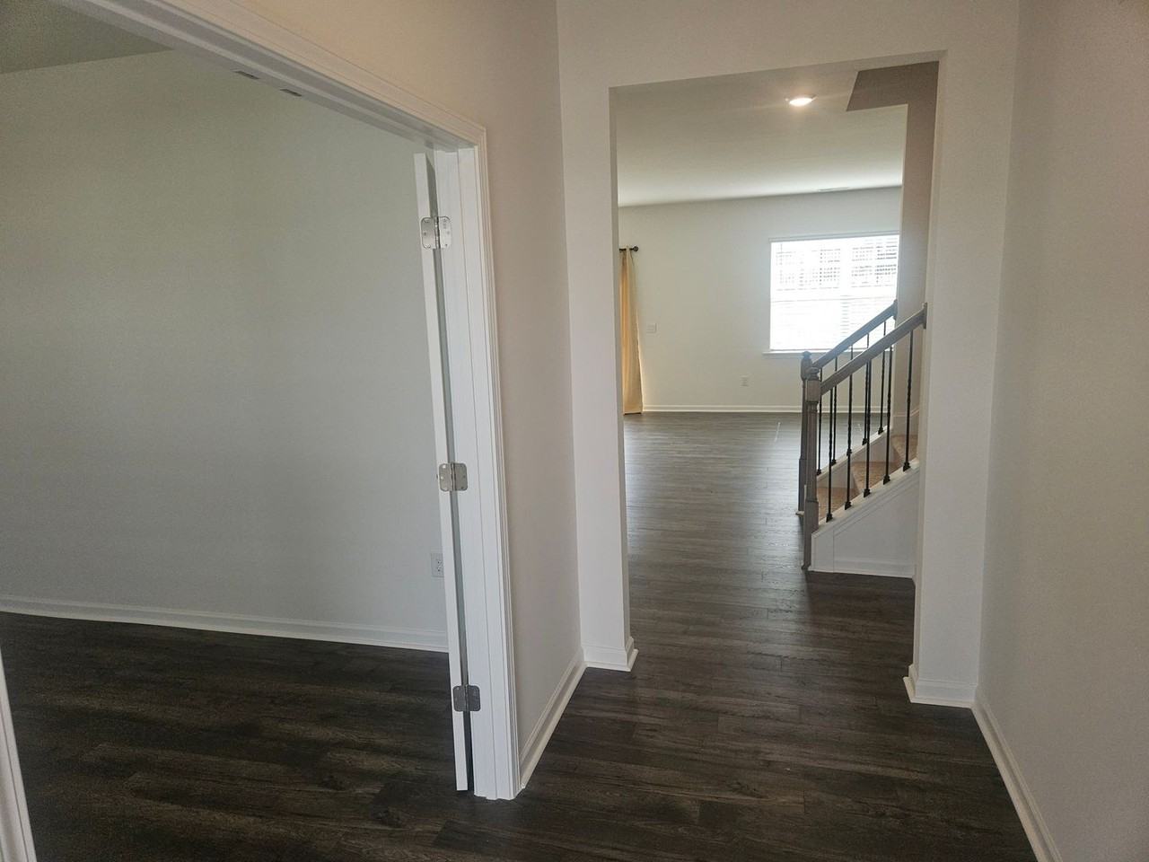 390 Hanging Elm Ln - Photo 2 of 24