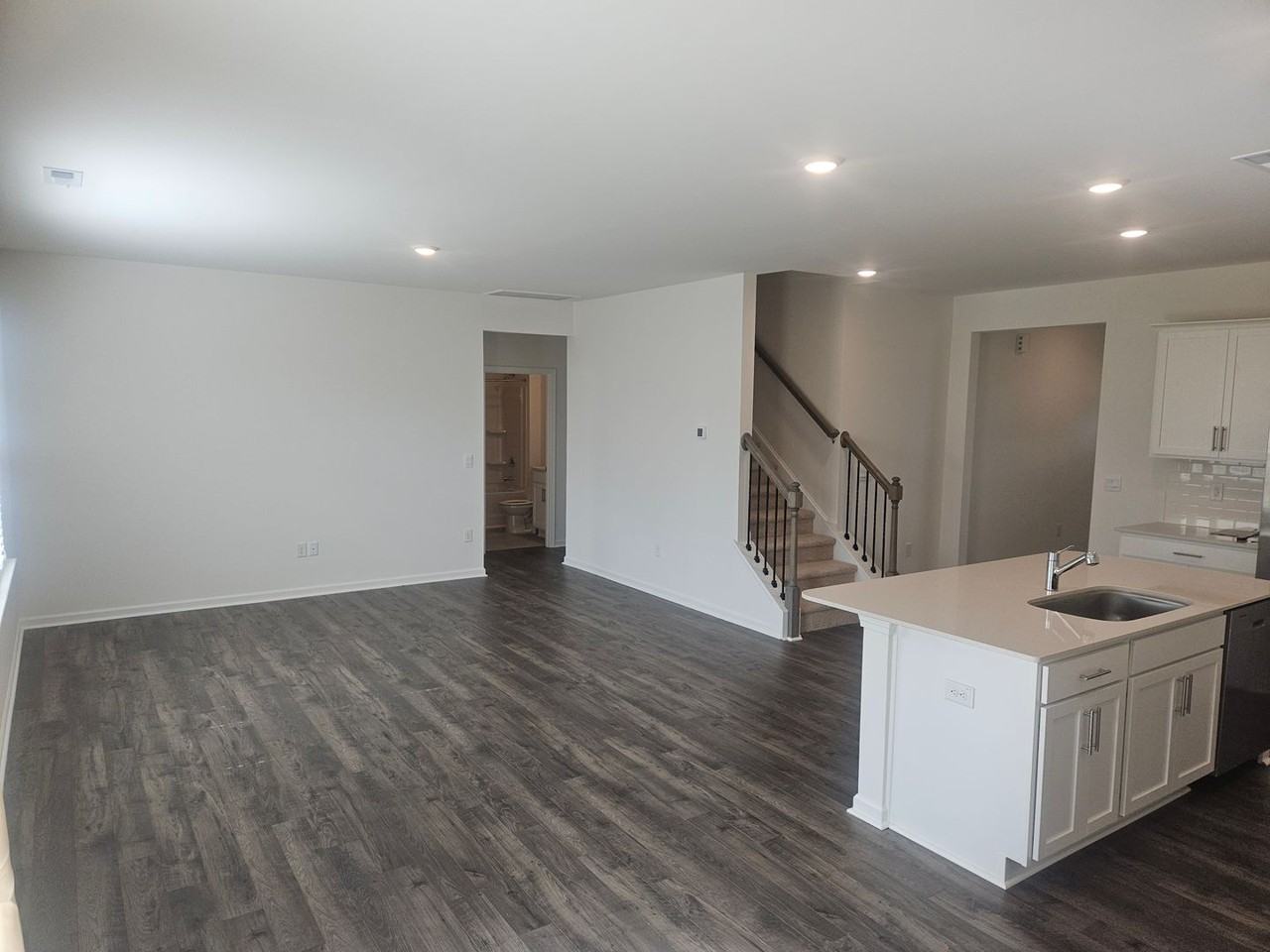 390 Hanging Elm Ln - Photo 6 of 24