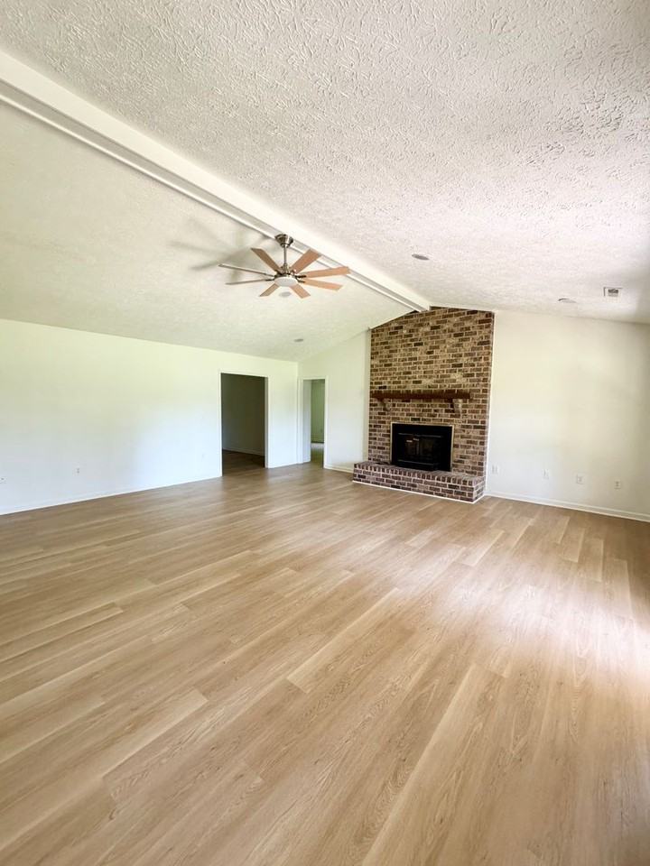 1750 Register Dr - Photo 2 of 28