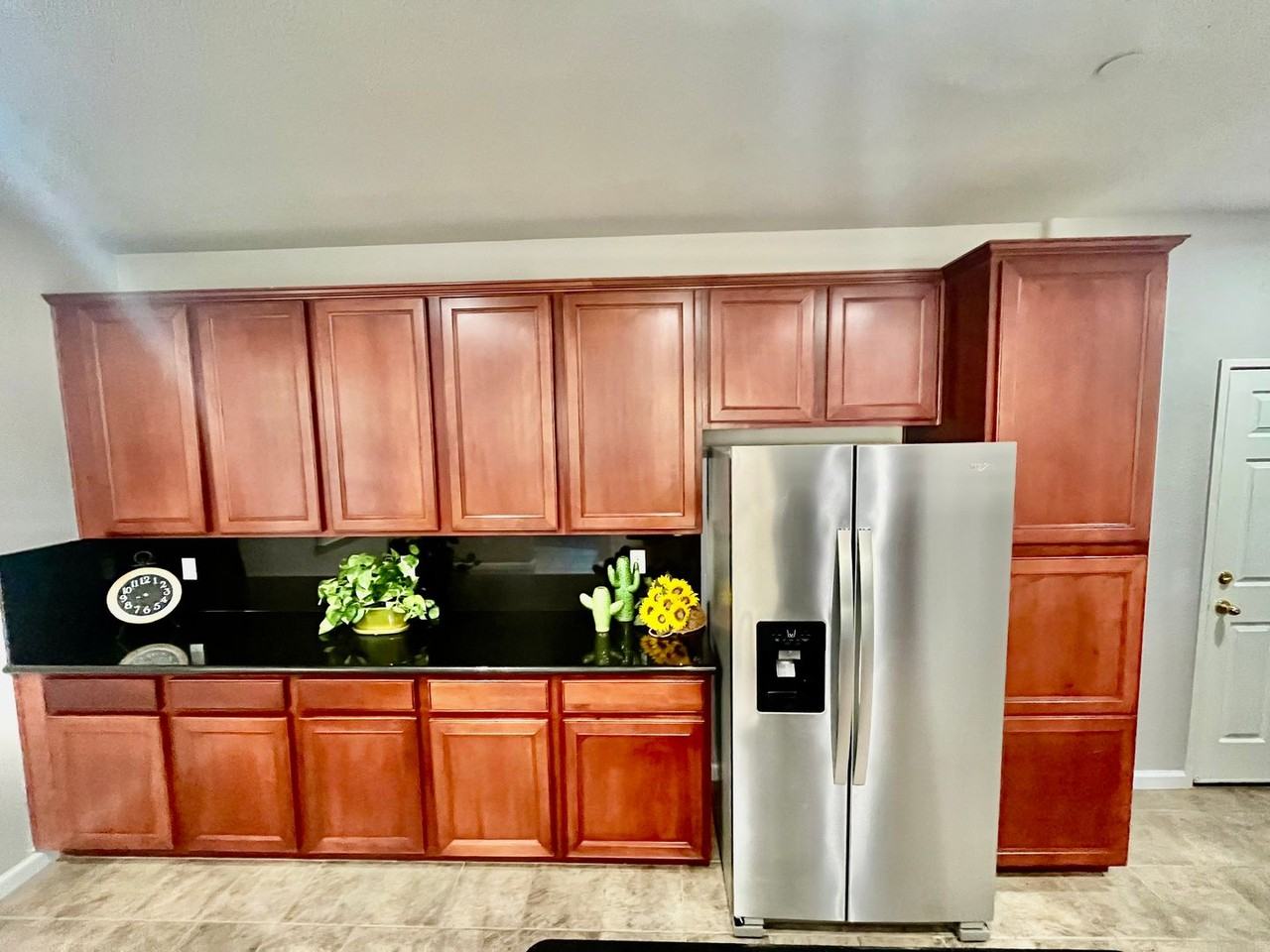1070 Sierra View Cir - Photo 6 of 21