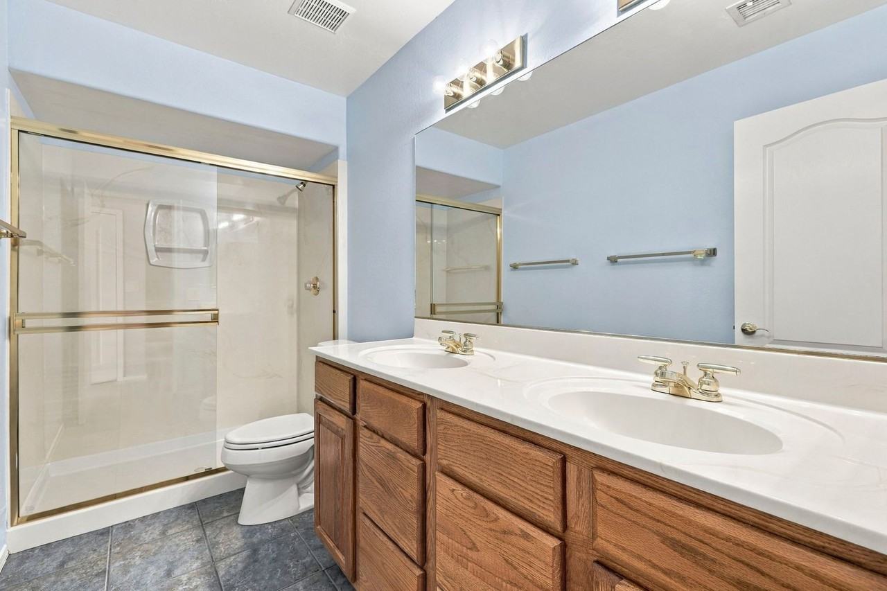 2101 Meander - Photo 5 of 21