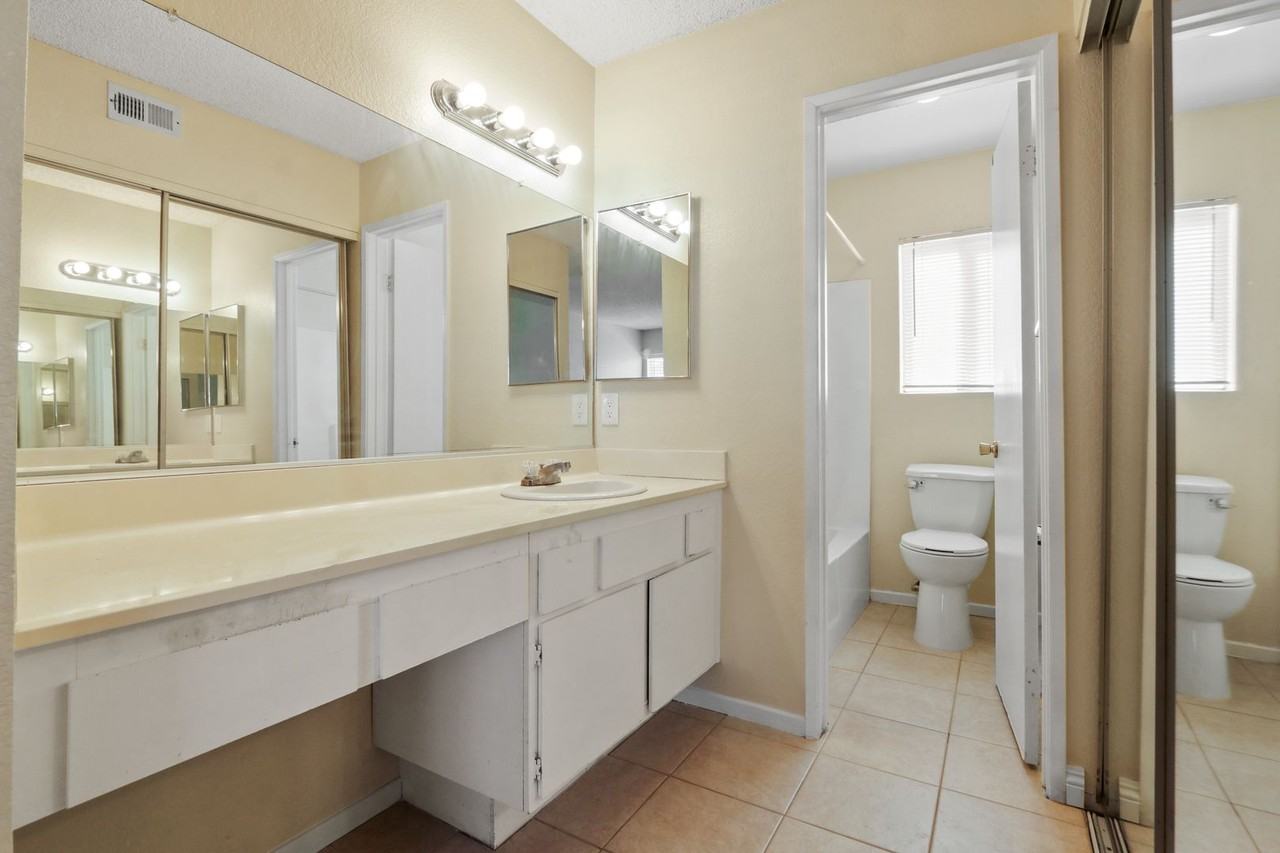 8362 Sunset Trail Pl #E - Photo 7 of 11