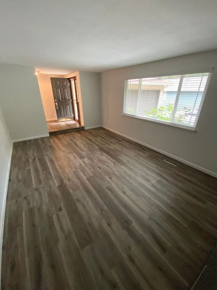 4614 89th Ave W - Photo 3 of 22