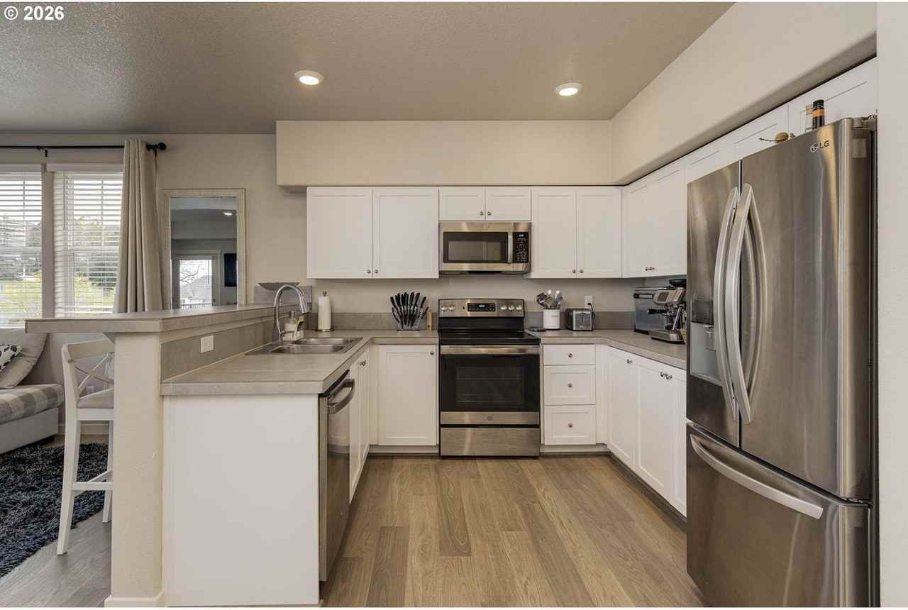 17168 Sw Snowdale St - Photo 7 of 22