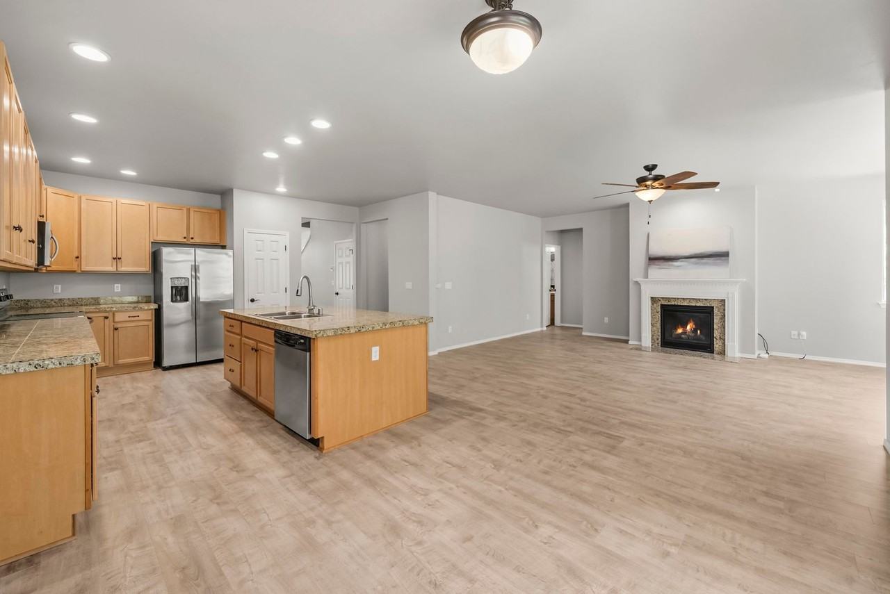 11264 Borgen Loop - Photo 4 of 25