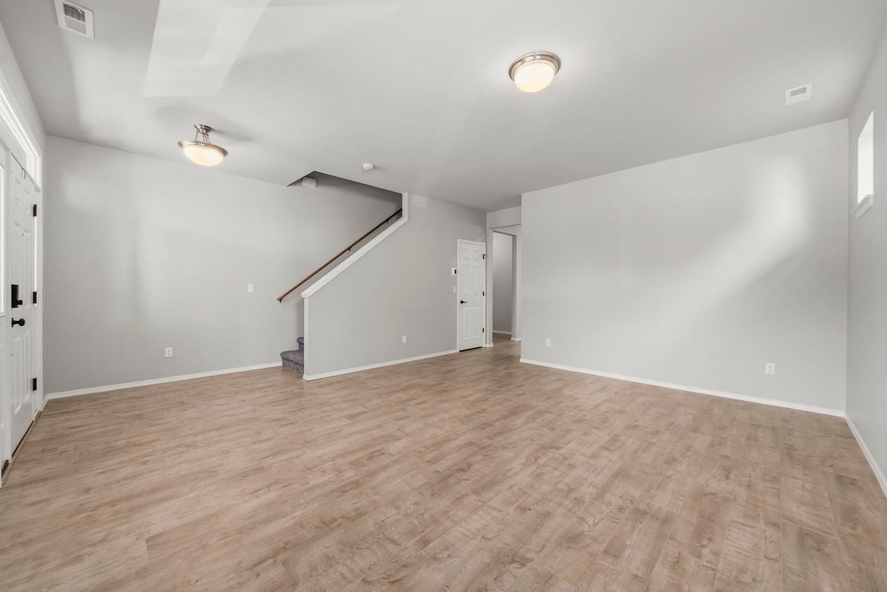 11264 Borgen Loop - Photo 6 of 25