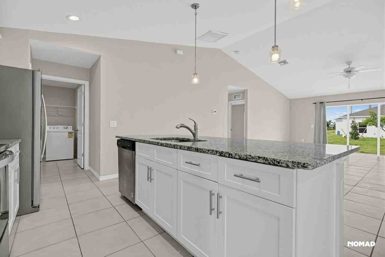 1536 Nw 24th Ave - Photo 4 of 40