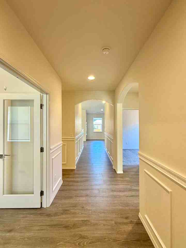 1633 Dragon Tail Pl - Photo 2 of 22